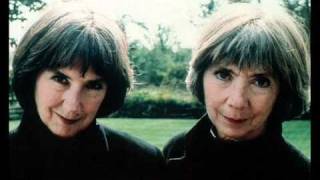 Kate and Anna McGarrigle - A Place In Your Heart