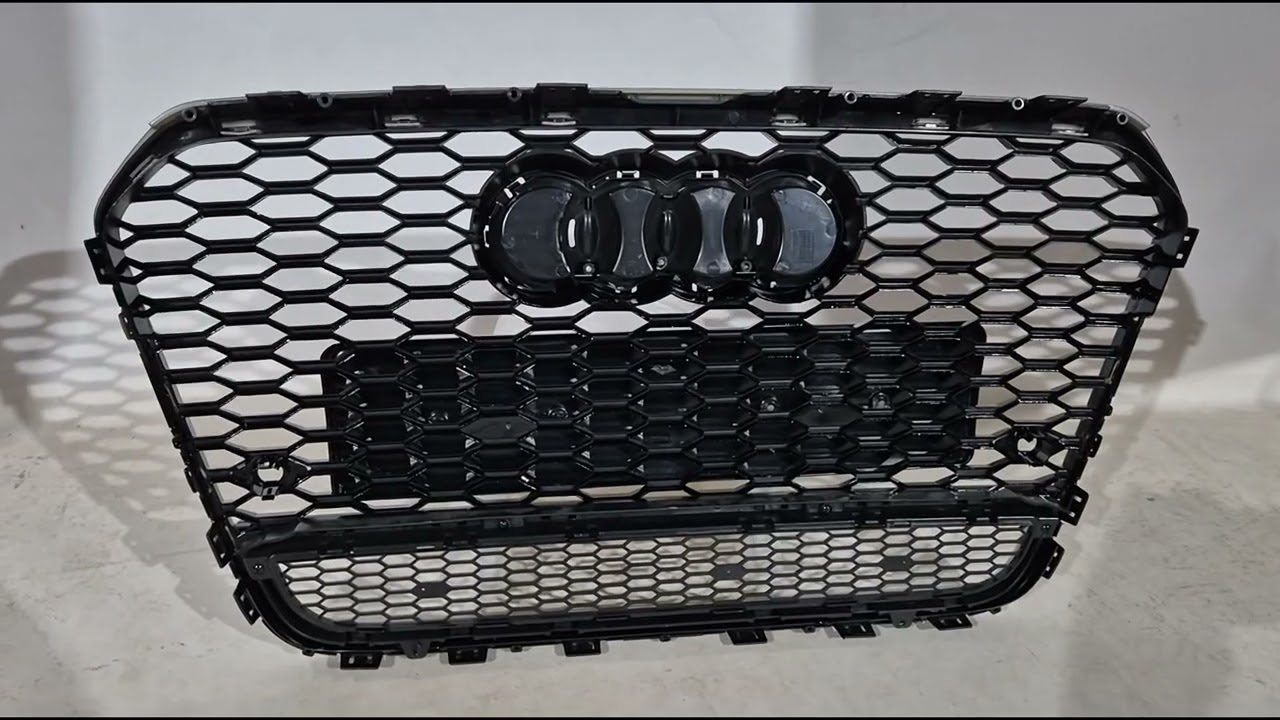 Передняя решетка радиатора RS-style черная с надписью Quattro (2011-2014) Video 1