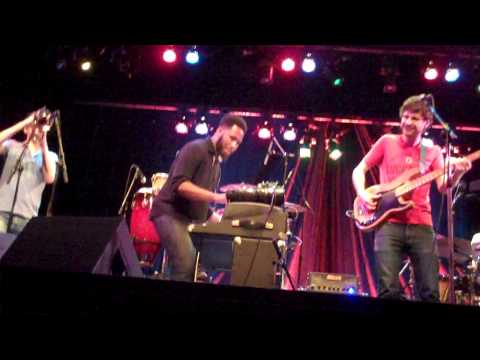 Snarky Puppy - Whitecap (Live)
