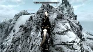Skyrim Залезаем в глотку мира на лошади