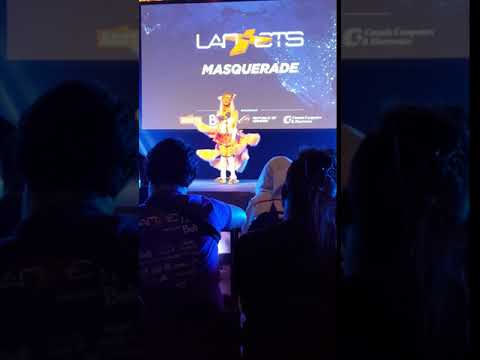 LAN ETS 2018 - Ahri Cosplay