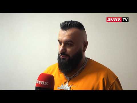 Pogledajte kako Buba Corelli repa uživo hit "RMX"