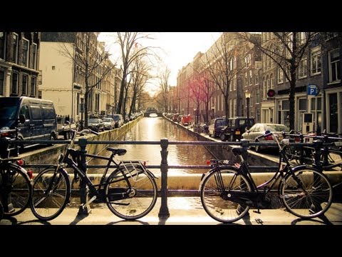 20 intimate photos of Amsterdam