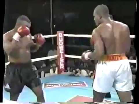 BOXING Mike Tyson VS Razor Ruddock 1 Highlights