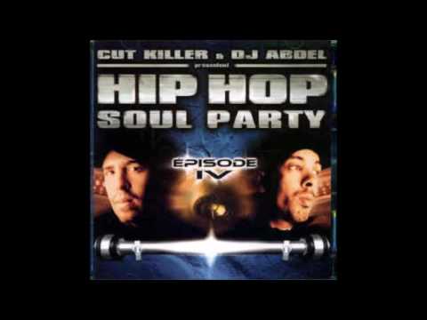 Boggling Queen Feat Sister Smurf (De Cut Killer)