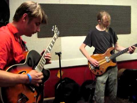 PEACH PIT - All Good To Those Who Wait [rehearsal 11.8.2011]