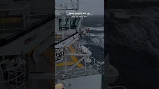 Download lagu story pelaut di gulung ombak ⚓️ #storywa #pelaut mp3