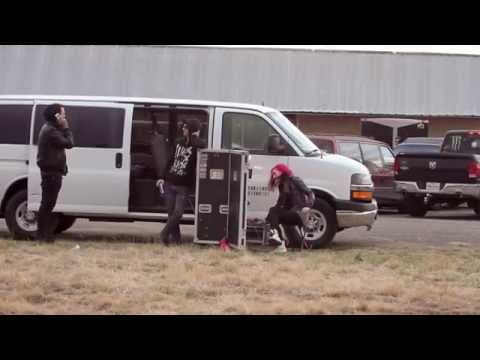 Icon For Hire: Get Icon For Hire Out Of The Van (Vans Warped Tour 2014)