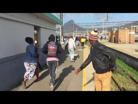 Order collapses at Metrorail station