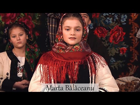 Marta Balaceanu- Se-aud colindători pe drum