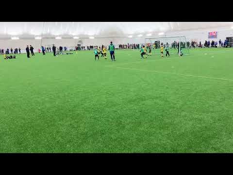 KuPS valkoinen - FC KTP P8 keltainen