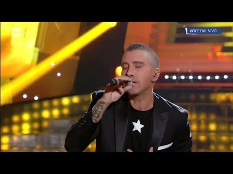 Antonio Mezzancella è Eros Ramazzotti: "Un angelo disteso al sole" - Tale e Quale Show 12/10/2018