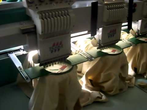 Shirts & Mützen besticken lassen durch Mehrkopfstickmaschine bei Team32 in Böblingen