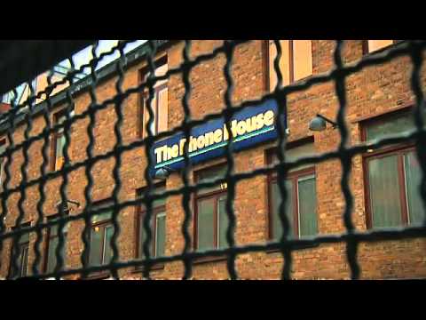 Dokument inifrån - Säljsekten, "Dagens ungdomar är lata och bortskämda!"