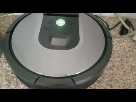 red trash can light on roomba - Quang Silic