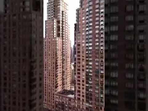 New York Clap In Corona Lockdown, USA, Trending