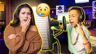 Ferran Love You Mama Lyrics Animoji Sing Along Royalty Family L The Animoji Queen مجاني Mp3 Ferran Love You Mama Lyrics Animoji Sing Along Royalty Family L The Animoji Queen مجاني Mp3