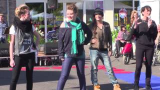 preview picture of video 'Modeflitsen 2013 - Modehoek - Wijnfeesten - Groesbeek'