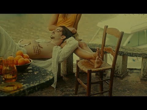 Xavibo - Mientras tanto (Videoclip Oficial)