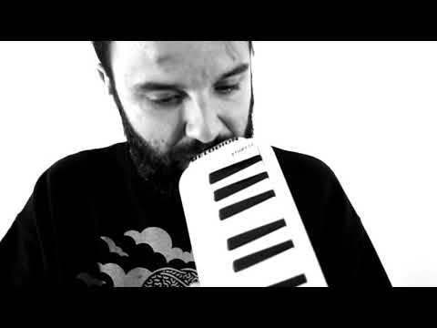 Art-X & The Roots Addict - Melodica Forward [Video Clip]