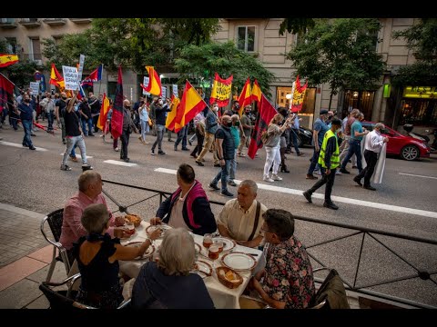 Independentistas catalanes salen de prisión tras indulto de Pedro Sánchez