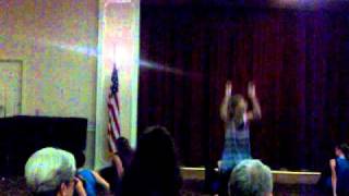 Shoulder Shake -Raze dance