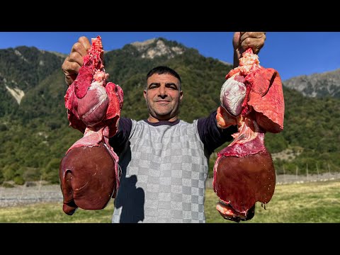 Incredible Hermit Dinner of Liver, Lung, and Heart of Lamb! Relaxing Village Cooking