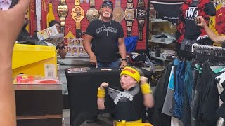 • Hulk &amp; Ro •