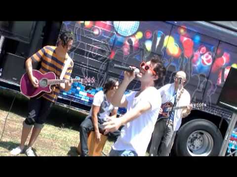 Divino Remedio (Acústico) - Tour Pepsi Truck