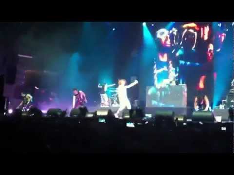 LMFAO-Shots EVERYBODY Moscow 8.12.12 crashed iPhone