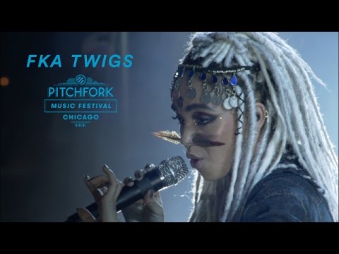 FKA twigs Performs at Pitchfork Music Festival 2016 | Full Set