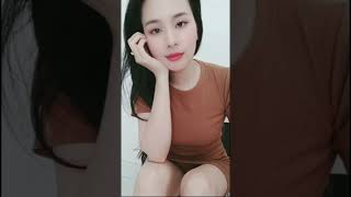 Download lagu Bigo Live Bar-bar Pamer Apem Tembem #bigolive #show #cutegirls #beautifulgirl  mp3