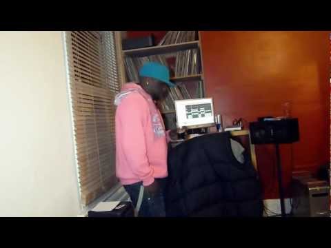 JAY JAY BORN2SING - TRA LA LAA