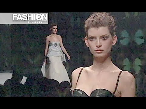 ROCHAS Fall 2004 2005 Paris - Fashion Channel
