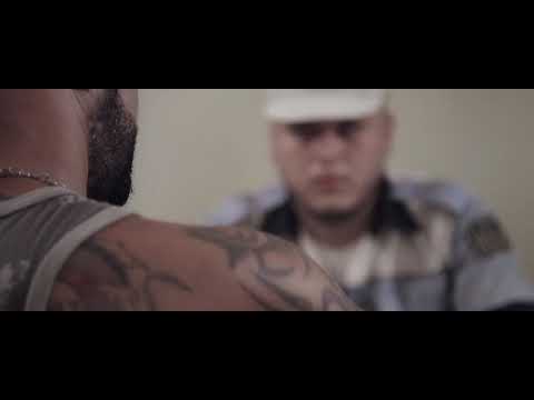 Șmecher cu parfum de femeie