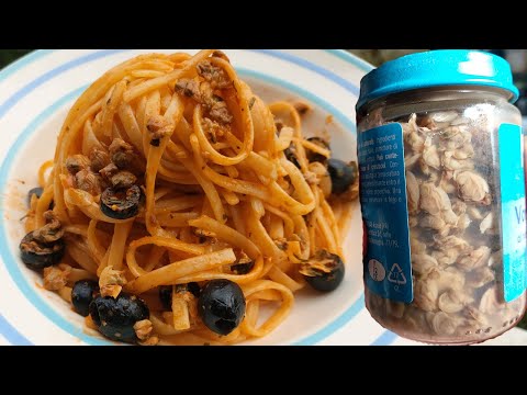 Ricetta: pasta con vongole sgusciate in barattolo; Il vasetto di vetro.