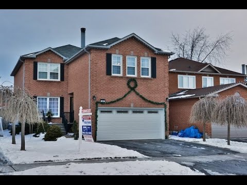 48 Fencerow Dr, Whitby, home for sale