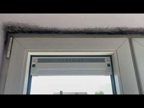 Pleśń pod tynkami!.:).Nawiewnik neutralizuje pleśń na lata.