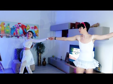 IL BALLO DEI NEONATI CON I NOSTRI AMICI - Amici vs Nemici - by Charlotte M.