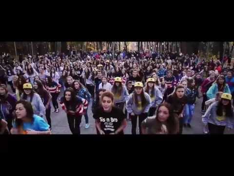 Flash Mob Happy Birthday Sis n Bro! 23/10/2013  Moldova, Chisinau!