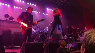 Butcher Babies - Burn The Straw Man