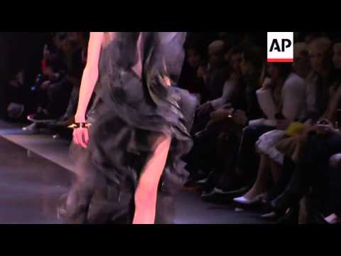 Another sexy haute couture show from Alexandre Vauthier