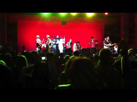 Doobies, Mick Fleetwood, Willy Nelson & Rebecca Allen