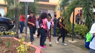 preview picture of video 'Que Bueno Que Hoy es Viernes - Escuela Adolfo Grana Rivera - Peñuelas, PR'