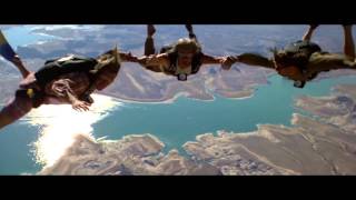 Com Truise - Sundriped