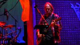 Neil Young, Crazy Horse - Born In Ontario - 2012-11-27 Madison Square Garden, New York - rail HD