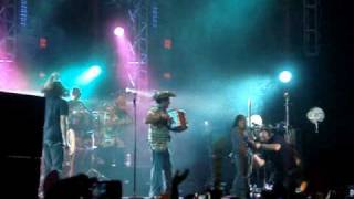 Carlos Vives - La Colegiala (en Santa Marta)