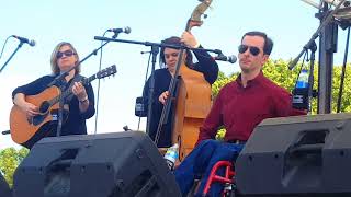 Alecia Nugent and Bradley Walker / When  It Comes Down To Us