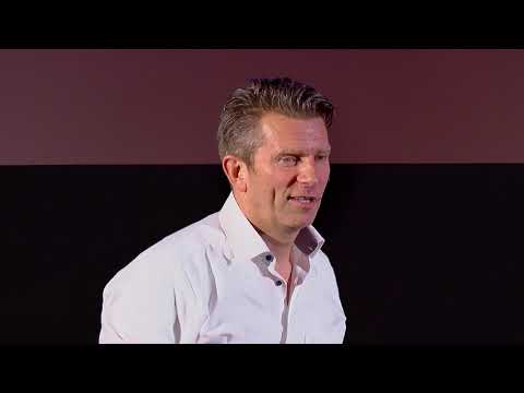 How climate change can unite us as people | Hans Gerdes | TEDxHotelschoolTheHague