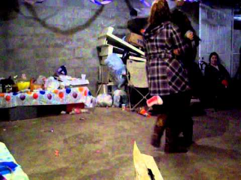 Andrea & mi dancing tew stand by meh